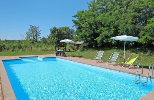 Castiglione in Teverina Villa | Lovely apartment in villa for 2 guests with WIFI, pool and patio