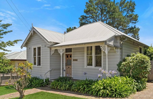 Katoomba House | Lovely, Spacious Cottage Just a 5 min Walk to Town