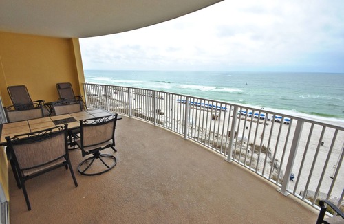 Long Beach Condo | Luxurious Getaway In The Heart Of Panama City Beach