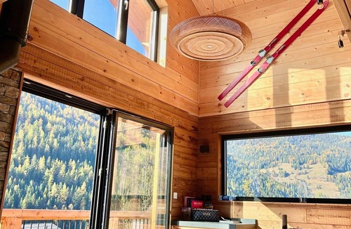 Nancroit Ski Chalet | Luxury chalet for 12 in Nancroix, with WIFI and private parking
