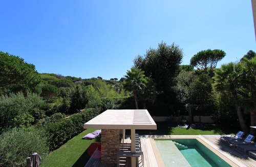 Saint-Tropez City Centre Villa | Luxury Contemporary Villa with a unique and quiet location in the village