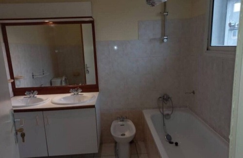 Pointe-Noire House | Magnifique Appartement Meublé Avec Piscine à Pointe Noire