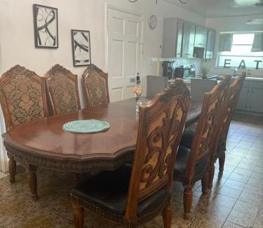 Little Havana House | Mango private room in shared house