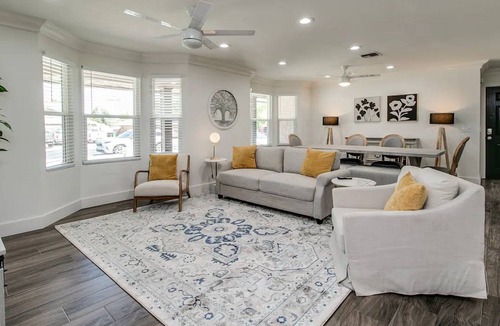 Mesa House | Massive Mesa 9 Bdrm w/ Pool and Game Room!