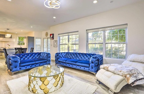 Miller Place Villa | Miller Place Getaway with Pool about 4 Mi to Beach!