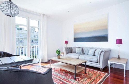 Dreta de l'Eixample Apartment | Milton House Gran Via