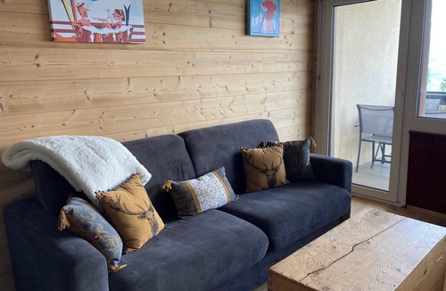 Veysonnaz Apartment | Modern studio in Veysonnaz close to ski departure