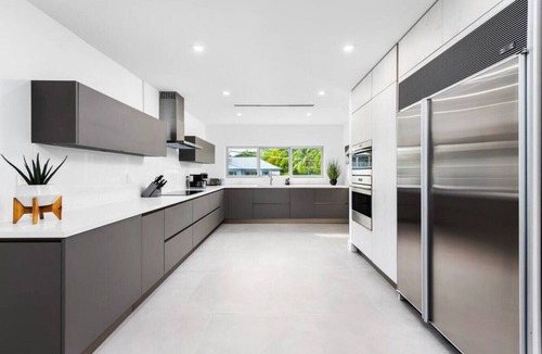 Northeast Coconut Grove Villa | Modern waterfront Villa w/Pool and Gym, Sleeps 8.