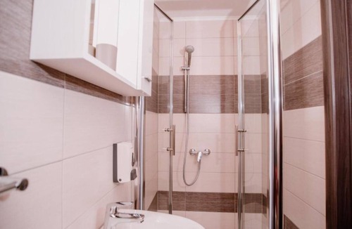 Korenica Apartment | Mountain Serenity Rooms - Double Room with Balcony 2