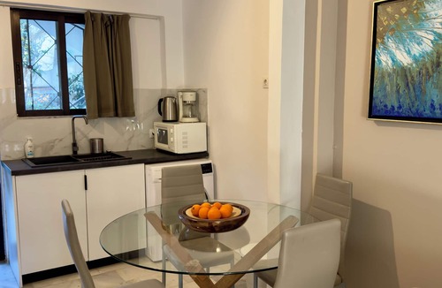 Porto Rafti Apartment | n2' from Beach - Cozy & Renovated Maisonette
