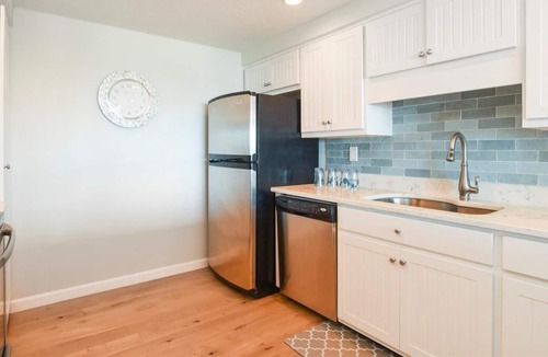 West Harwich Condo | Nantucket Sound Waterview | 2 Bed, 2 Bath