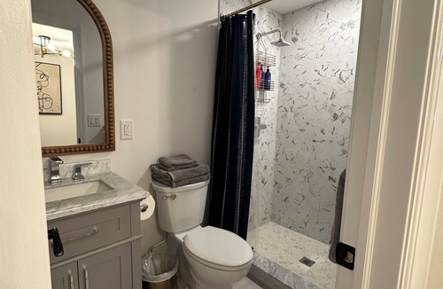 Stony Brook House | Newly renovated Private bedroom near Stony Brook University