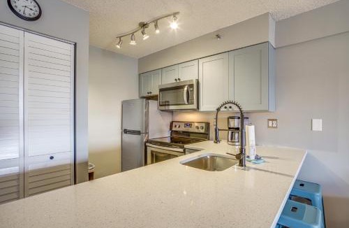 Midtown Ocean City Apartment | Ocean City Studio with Balcony - Steps to Boardwalk!