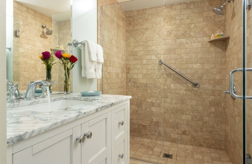 Chatham Bed & Breakfast | Old Harbor Inn