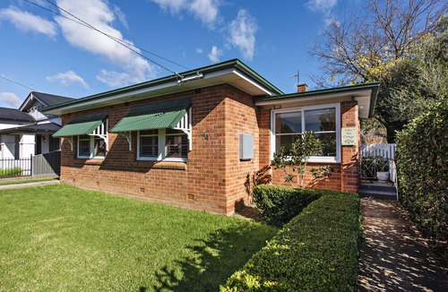 Central Mudgee House | Olive Tree Cottage in the heart of Mudgee.