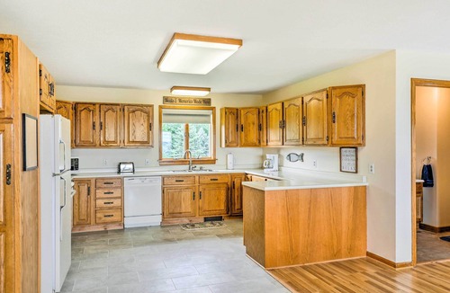Ovid House | Ovid Home w/Lake Views on Cayuga Wine Trail!