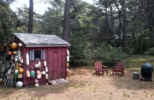 Indian Neck Heights Cottage | Pet Friendly Home, Short Walk to the Beach! (1807)