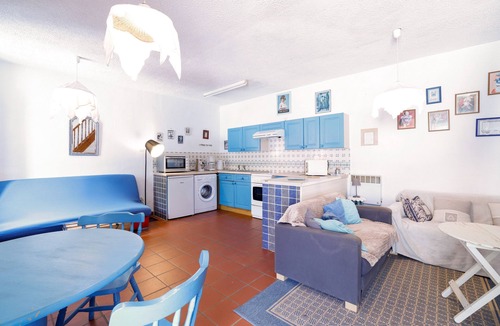 Cleguerec Cottage | Petite house 'L'épicerie' with shared pool, shared terrace and Wi-Fi