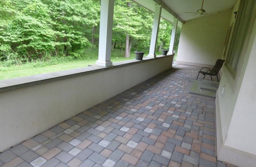 Brookhaven House | PETS WELCOME4 ACRE FRANK LLOYD WRIGHT STYLE MCM HOME NESTLED IN WILD LIFE REFUGE