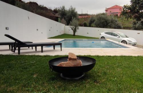 Serta Villa | Pomar das Oliveiras - Private Swimming pool - Free EV Chrg - Pet Friendly