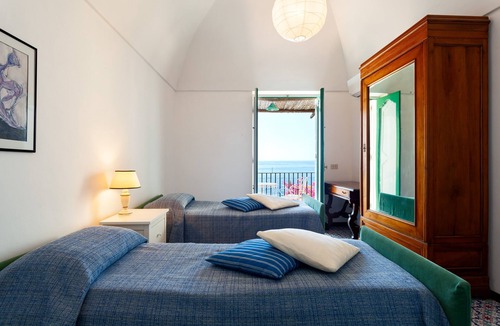 Positano Villa | Positano: Villa Ibiscus ancient villa at 50m on the sea in the heart of Positano