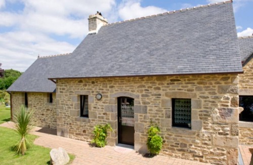 Brennilis Cottage | Pretty Penty in quiet village in Brennilis, in the heart of the Monts d'Arrée mountains
