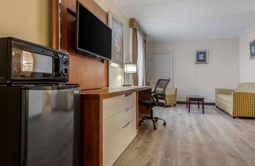New Hartford Hotel | Quality Inn & Suites New Hartford - Utica