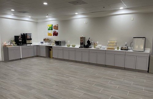 New Hartford Hotel | Quality Inn & Suites New Hartford - Utica