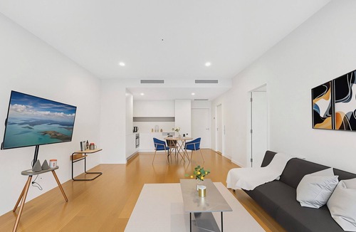 Macquarie Park Apartment | Refined 1BRD Apt with Resort Ambience and Poolside