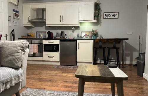 Monasterevin Apartment | Relax at The Blueway bonus accommodation
