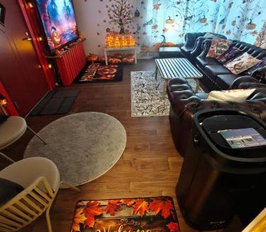 Lantinen District Apartment | Relax & Recharge - a Unique Suite with a Touch of Luxury - Hot Tub and Sauna Inspired Decor #NOT A REAL SAUNA# Easy City Access - direct train 15 min to city