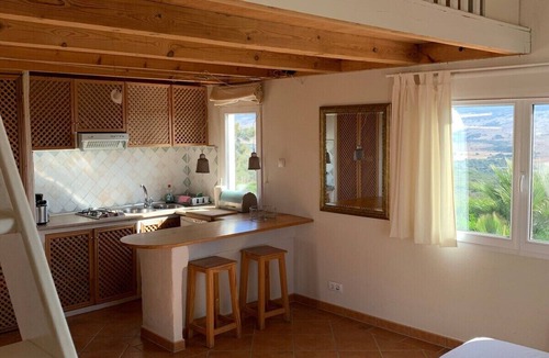Tarifa Apartment | Romantic apartment, 5 mins from beach with scenic view & 350mbps high speed WiFi