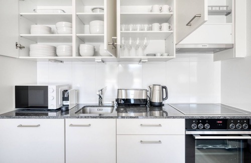 Dietikon District Apartment | Roomy Dietikon 3.5 Room w/Storage, 1 min to Market, by Blueground