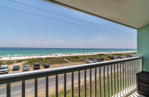 Laguna Beach Apartment | Roxi's Retreat Condo