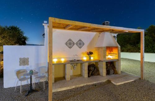 Ibi Villa | Rustic Escape by Fidalsa