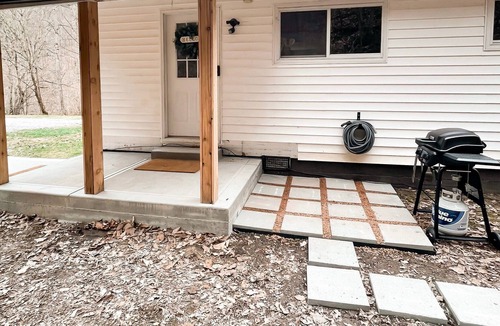 Borderland House | Ruth Trace Hallow Oasis
