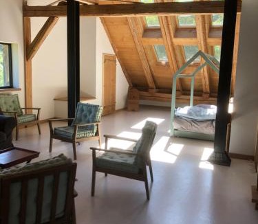 Mezieres Apartment | Sérénité et Nature dans une ferme équestre - loft lumineux de 140m2