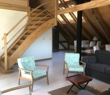 Mezieres Apartment | Sérénité et Nature dans une ferme équestre - loft lumineux de 140m2