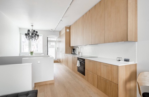 Hietalahti Apartment | Scandinavian Townhouse with sauna