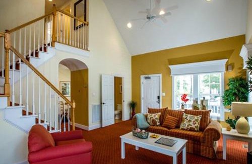 Lackey Apartment | Scenic Vacation Resort Properties in Historic Williamsburg