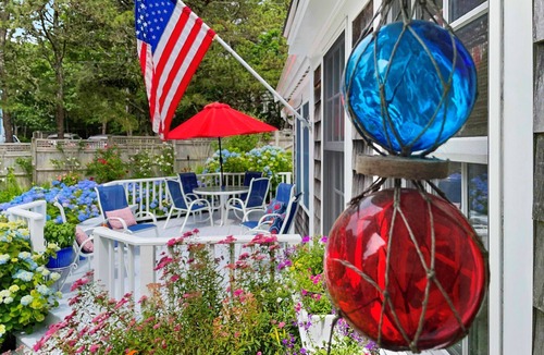 South Chatham House | Sea Glass Cottage Near Nantucket Sound Beaches
