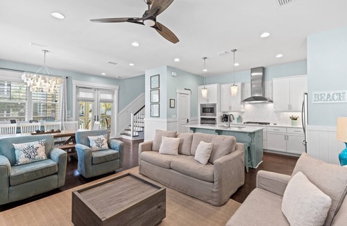 Santa Rosa Beach House | Sea You Soon NatureWalk - 3 Kings, 6 seater Golf Cart, 6 Bikes and Tesla charger