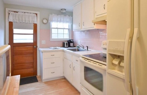 West Harwich House | Short Walk to Nantucket Sound Beach!