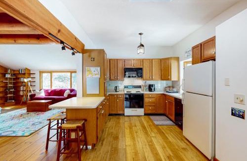 Wellfleet House | Silver Spring