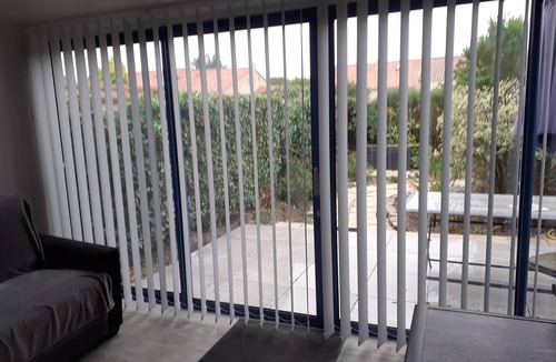 Saint-Michel-Chef-Chef House | Small house, 300 m from the beach, sleeps 7, swimming pool in residence