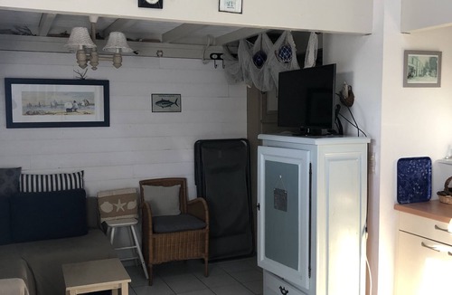 La Bernerie-en-Retz House | Small villa 2mn from the sea, fishing, (swimming pool)and family fun