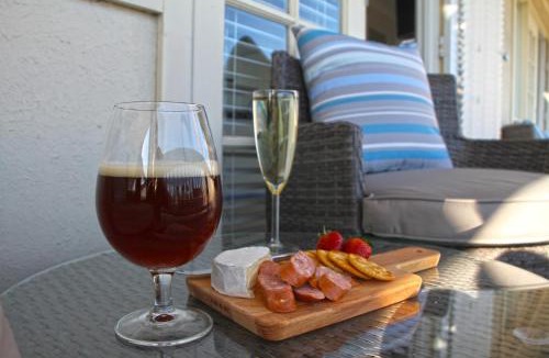Victor Harbor Apartment | Smugglers Inn Studio Apartments