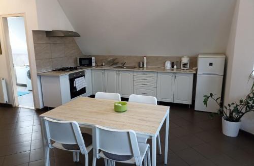 Soroksar-Ujtelep Apartment | Solid Apartmans