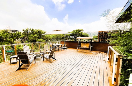 Baguio House | Spacious 3-bedroom Vacation Home with Private Deck Baguio City