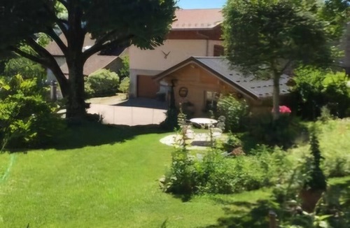 Burdignin Apartment | Spacious apartment in LA ROCHE AUX FEES with sauna and gym